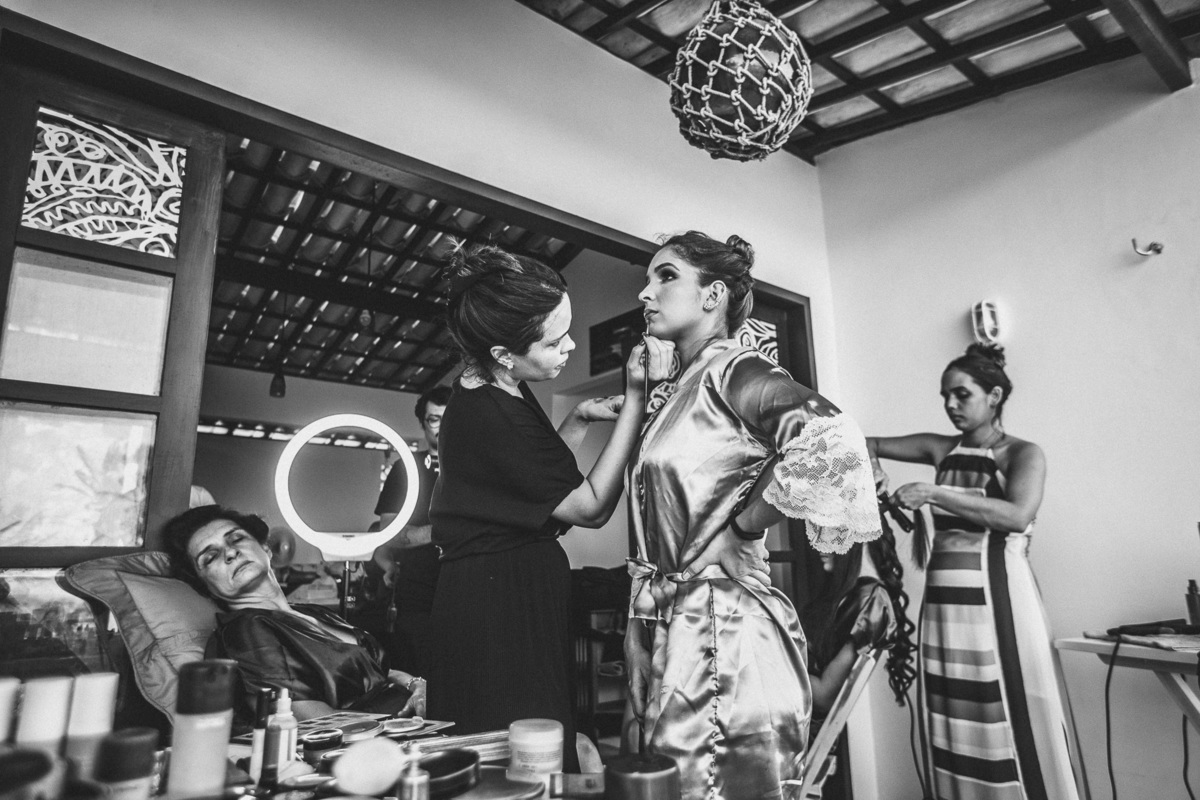 wedding-casamento-praia-beach-summer-lover-praia icapui-peroba-makingof-noiva-noivos-madrinhas-padrinhos-por do sol-buque-vestido-emoção-fotografia-fotojornalismo