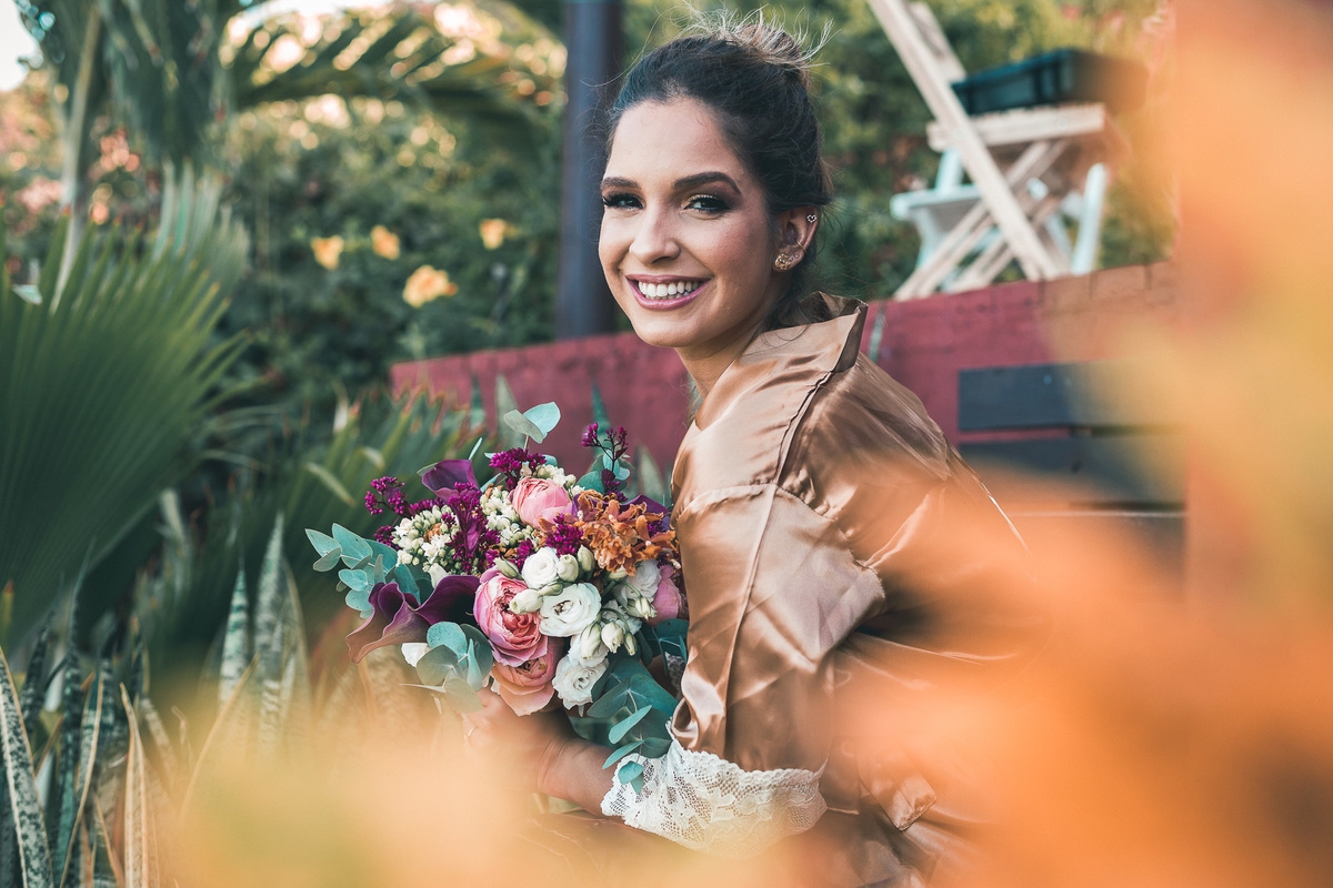 wedding-casamento-praia-beach-summer-lover-praia icapui-peroba-makingof-noiva-noivos-madrinhas-padrinhos-por do sol-buque-vestido-emoção-fotografia-fotojornalismo
