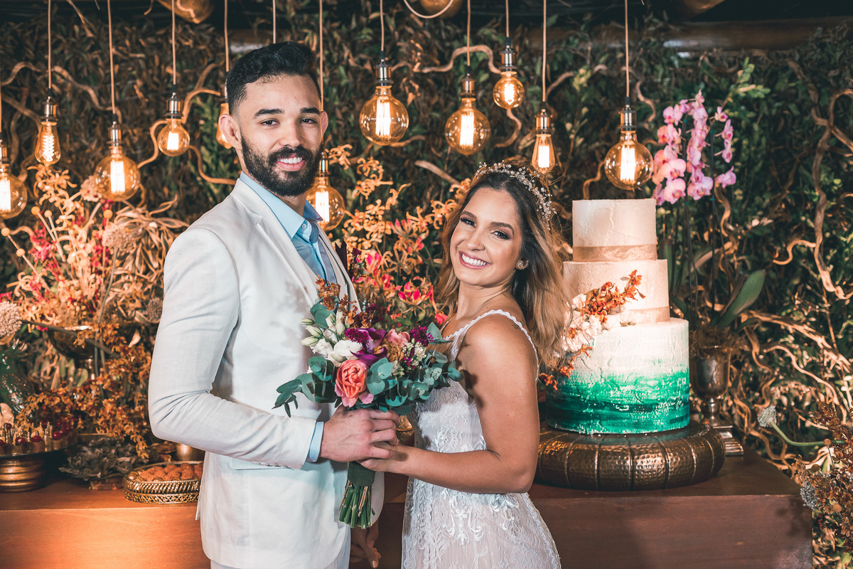 wedding-casamento-praia-beach-summer-lover-praia icapui-peroba-makingof-noiva-noivos-madrinhas-padrinhos-por do sol-buque-vestido-emoção-fotografia-fotojornalismo