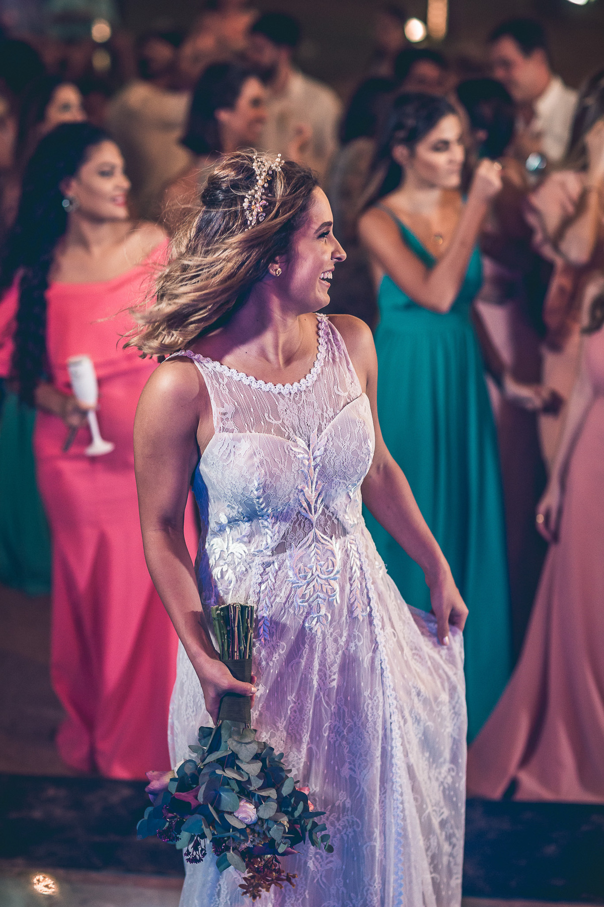 wedding-casamento-praia-beach-summer-lover-praia icapui-peroba-makingof-noiva-noivos-madrinhas-padrinhos-por do sol-buque-vestido-emoção-fotografia-fotojornalismo