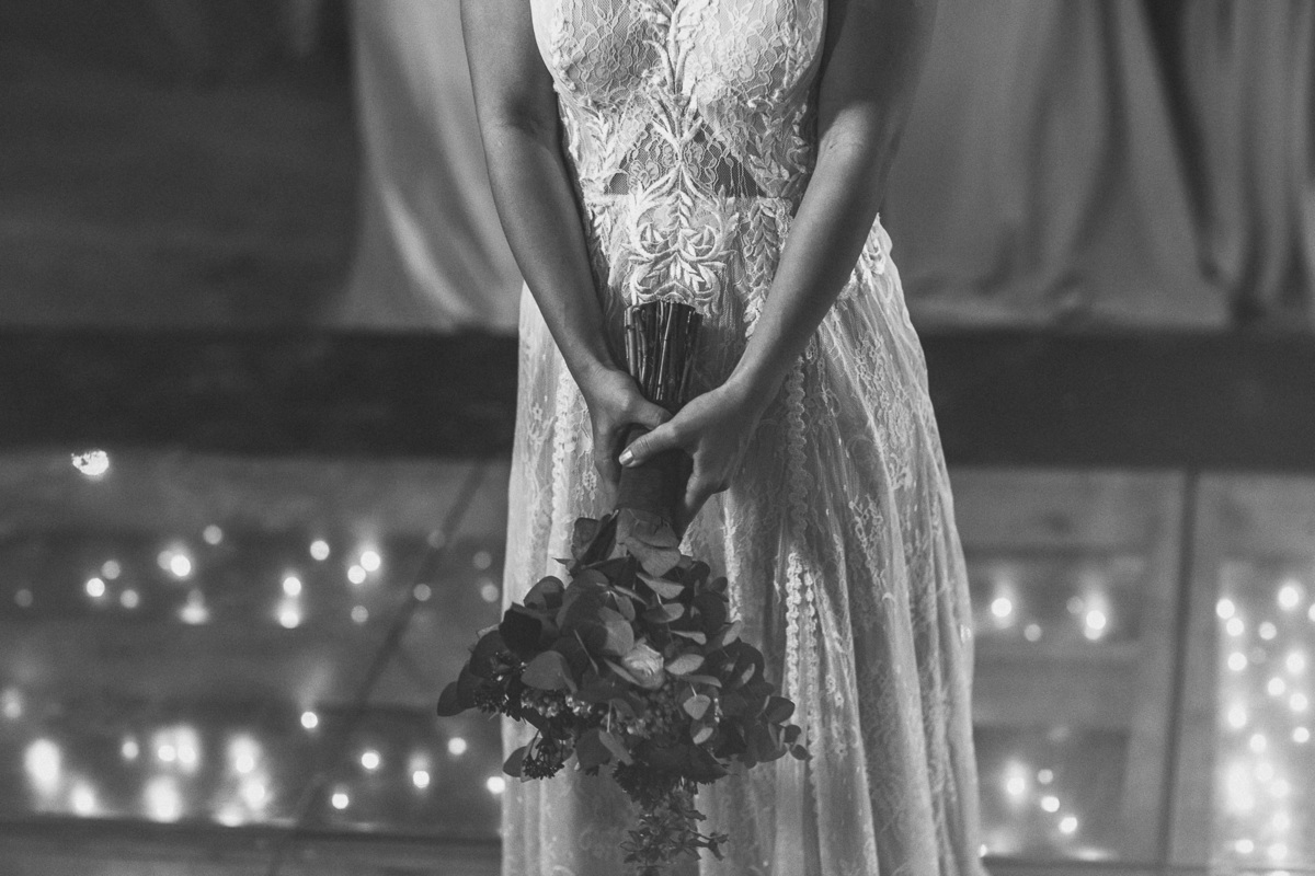 wedding-casamento-praia-beach-summer-lover-praia icapui-peroba-makingof-noiva-noivos-madrinhas-padrinhos-por do sol-buque-vestido-emoção-fotografia-fotojornalismo