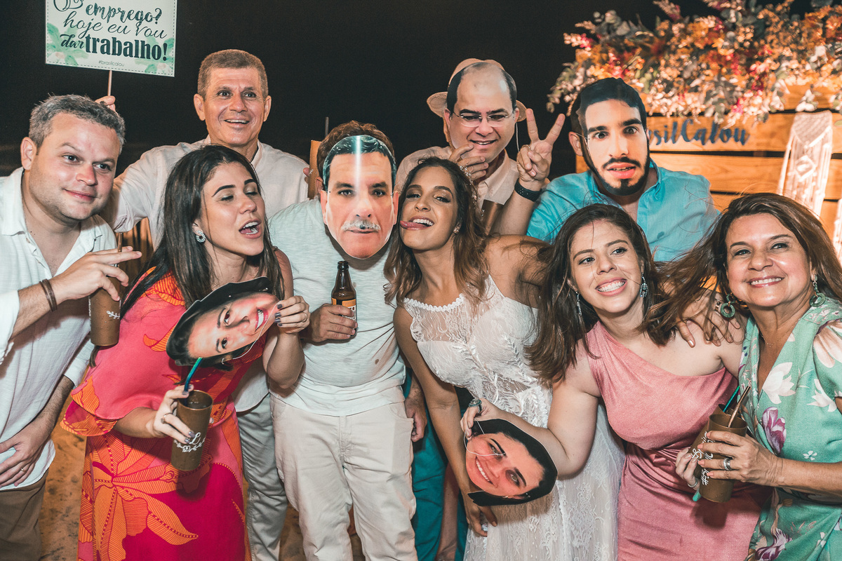 wedding-casamento-praia-beach-summer-lover-praia icapui-peroba-makingof-noiva-noivos-madrinhas-padrinhos-por do sol-buque-vestido-emoção-fotografia-fotojornalismo