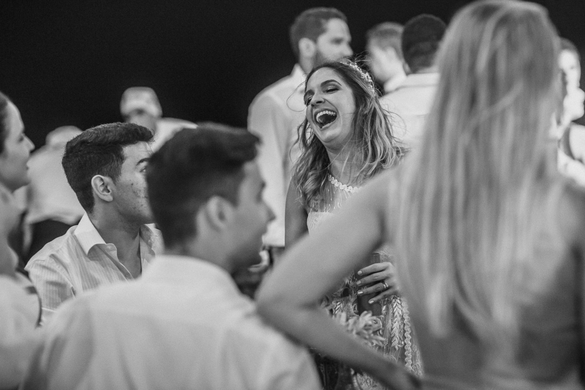 wedding-casamento-praia-beach-summer-lover-praia icapui-peroba-makingof-noiva-noivos-madrinhas-padrinhos-por do sol-buque-vestido-emoção-fotografia-fotojornalismo