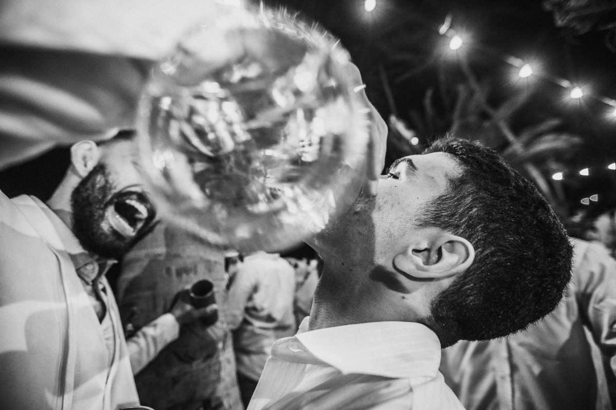 wedding-casamento-praia-beach-summer-lover-praia icapui-peroba-makingof-noiva-noivos-madrinhas-padrinhos-por do sol-buque-vestido-emoção-fotografia-fotojornalismo