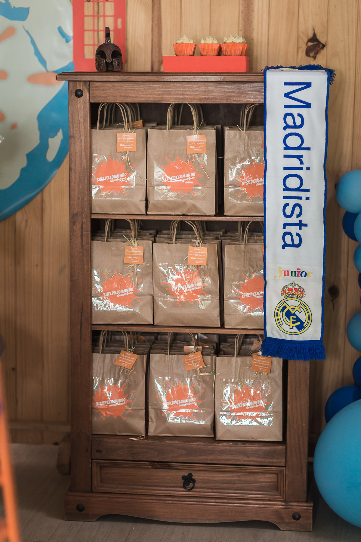 festa infantil-infantil-crianças-child-bolo-festa-amigos-brincadeiras-brigadeiro-foto-kids-fortaleza-ceara-buffet-cerimonialista-fotografo-evento-mundo