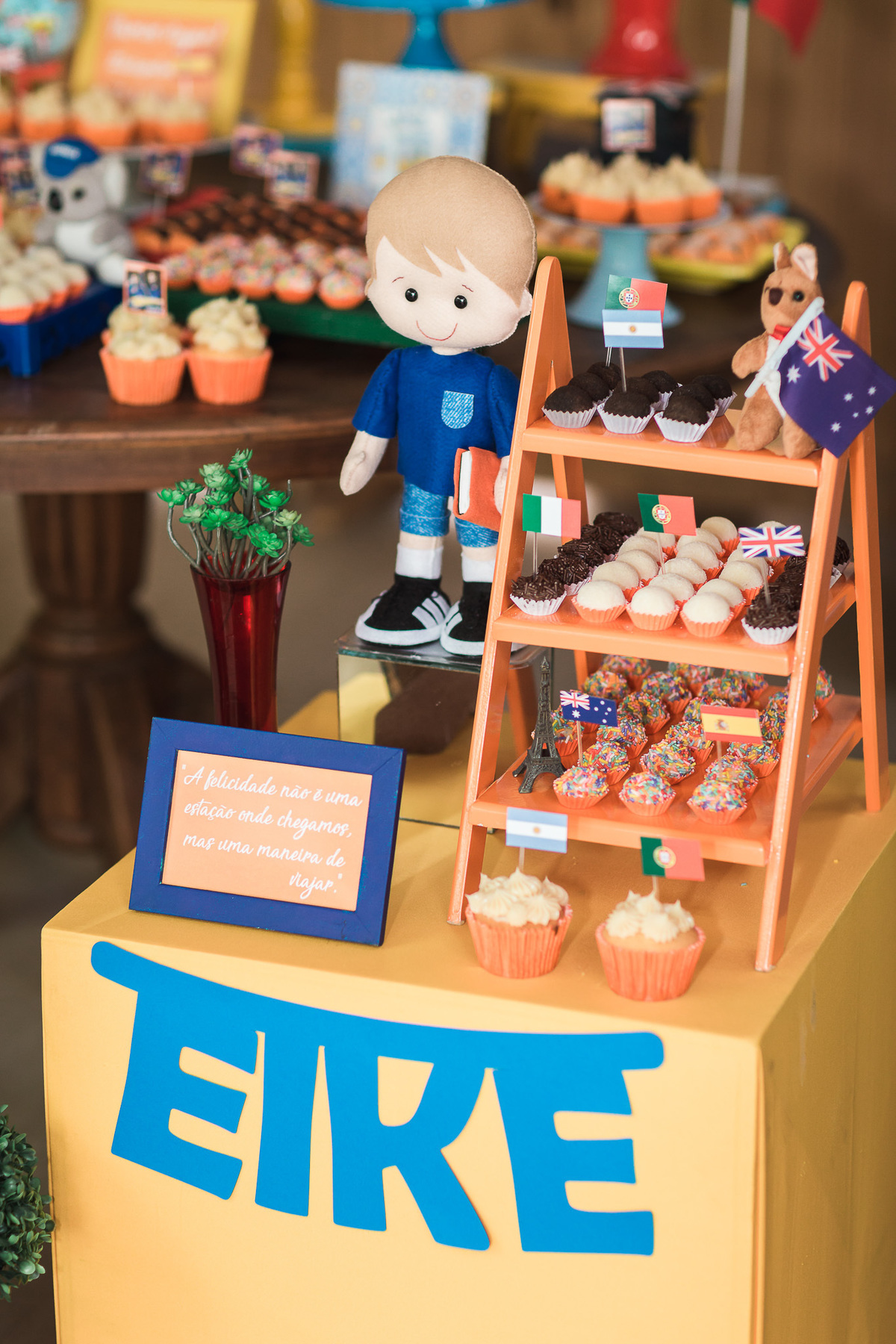 festa infantil-infantil-crianças-child-bolo-festa-amigos-brincadeiras-brigadeiro-foto-kids-fortaleza-ceara-buffet-cerimonialista-fotografo-evento-mundo