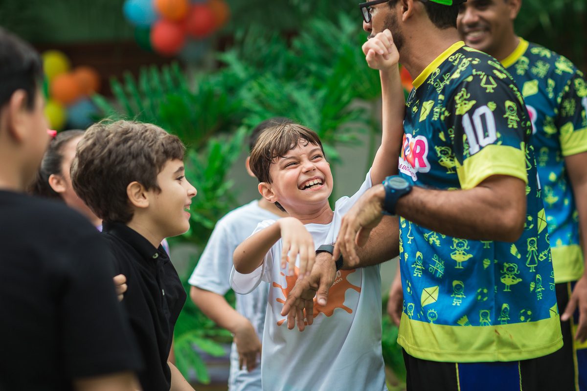 festa infantil-infantil-crianças-child-bolo-festa-amigos-brincadeiras-brigadeiro-foto-kids-fortaleza-ceara-buffet-cerimonialista-fotografo-evento-mundo