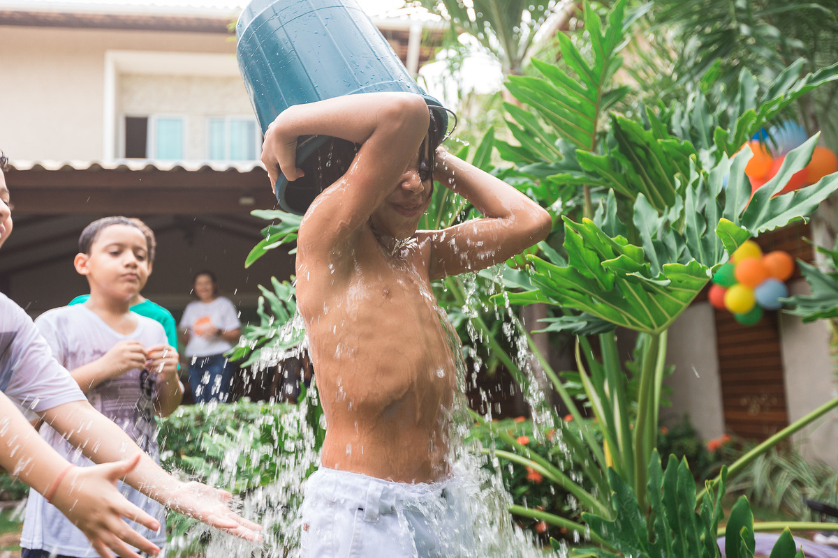 festa infantil-infantil-crianças-child-bolo-festa-amigos-brincadeiras-brigadeiro-foto-kids-fortaleza-ceara-buffet-cerimonialista-fotografo-evento-mundo