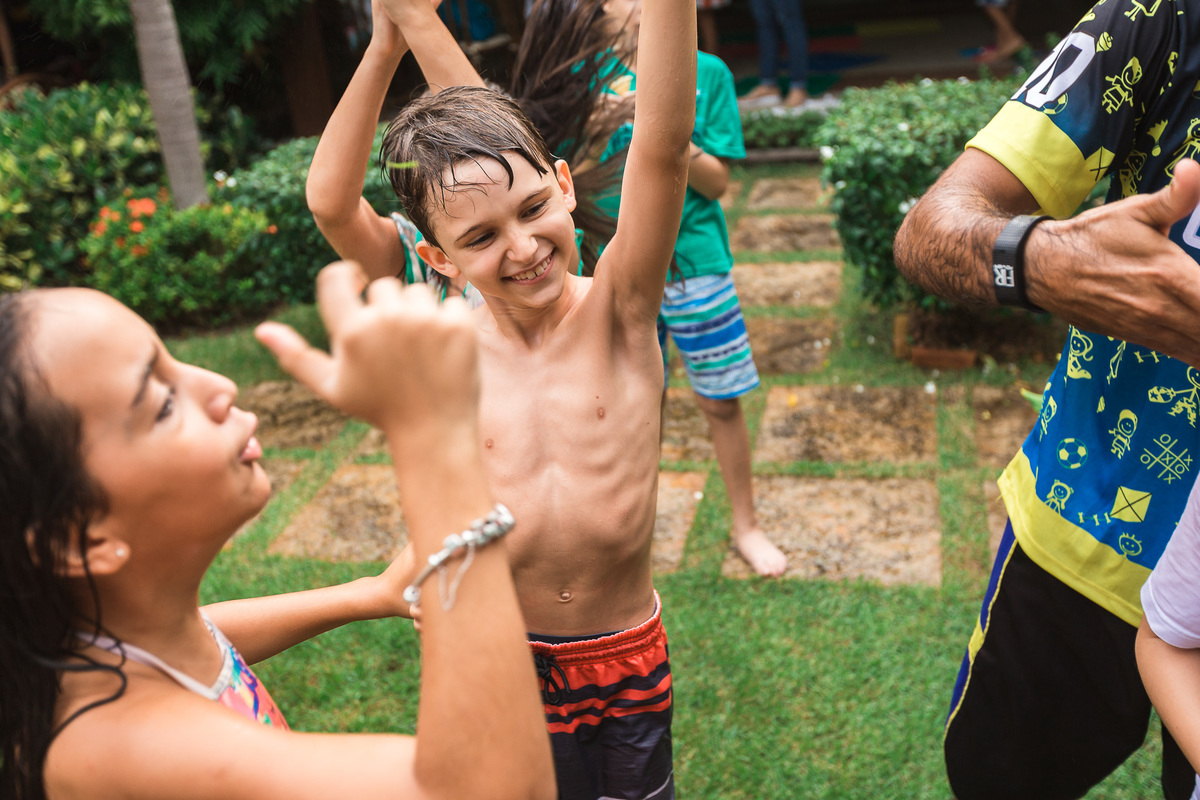 festa infantil-infantil-crianças-child-bolo-festa-amigos-brincadeiras-brigadeiro-foto-kids-fortaleza-ceara-buffet-cerimonialista-fotografo-evento-mundo