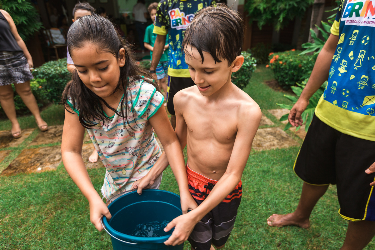 festa infantil-infantil-crianças-child-bolo-festa-amigos-brincadeiras-brigadeiro-foto-kids-fortaleza-ceara-buffet-cerimonialista-fotografo-evento-mundo