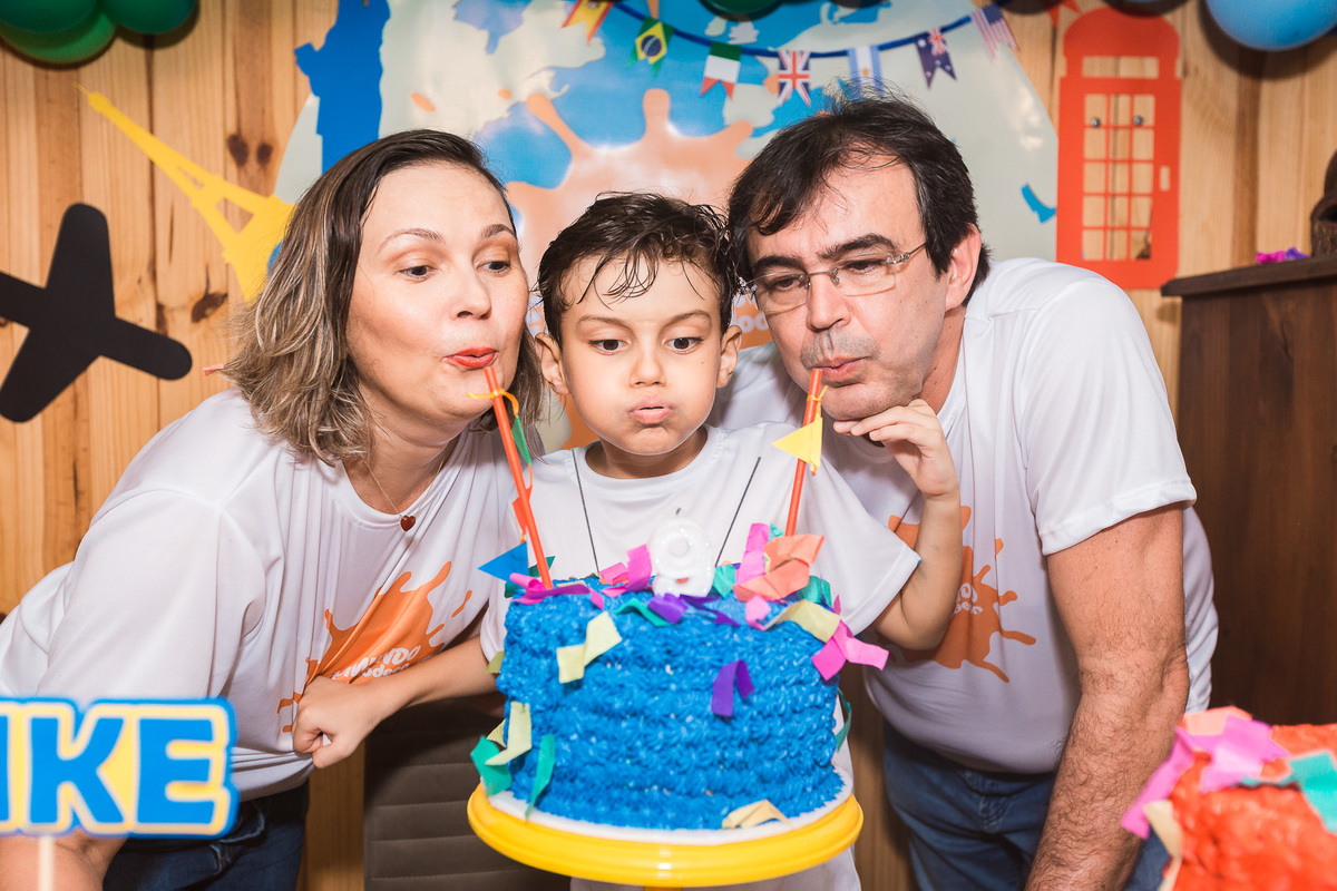 festa infantil-infantil-crianças-child-bolo-festa-amigos-brincadeiras-brigadeiro-foto-kids-fortaleza-ceara-buffet-cerimonialista-fotografo-evento-mundo