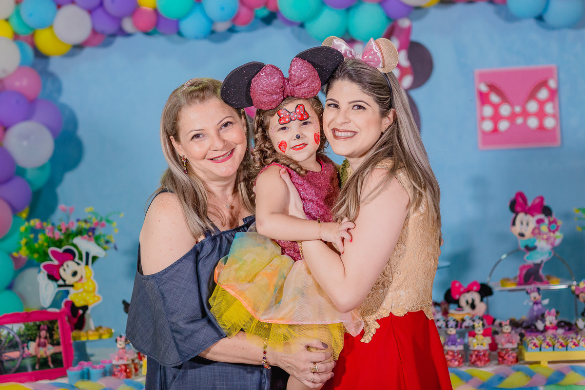 festa-infantil-tema minie-minie-mickey-bolo de aniversário-crianças-3 anos-decoração-foto-fotografo infantil-fortaleza-ceara-buffet-cerimonialista
