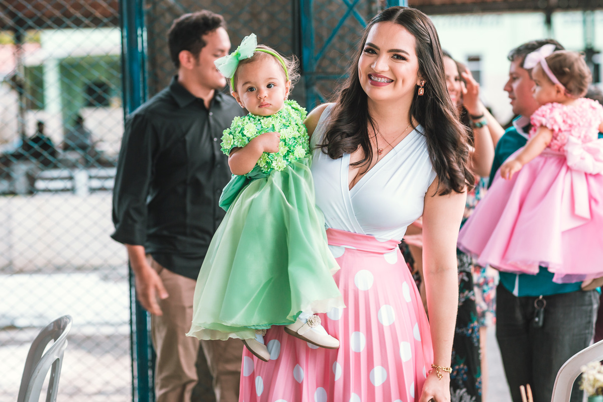 festa infantil-decoração-tema mulan-crianças-buffet-cresse fortaleza-bolo de festa-fantasias-vestido de festa-gemeas-