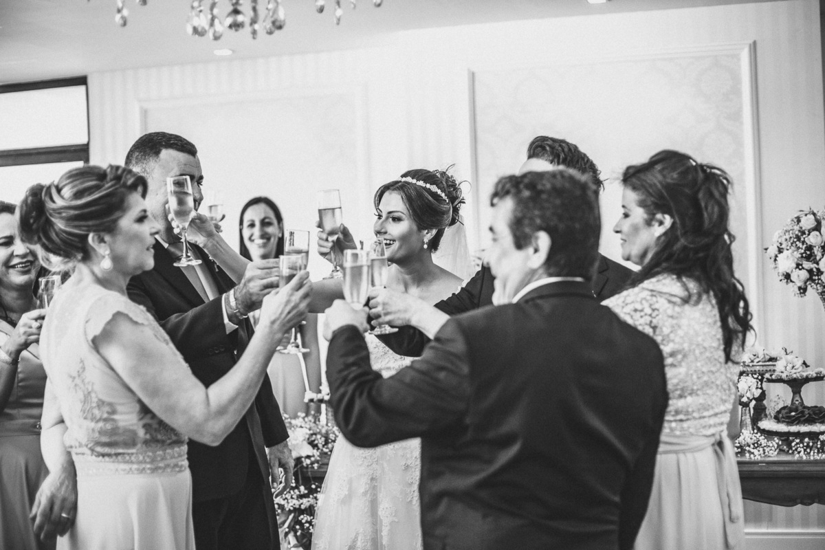 casamento-matinal-makinofnoiva-noiva-noivo-buque-capela-santaedwuiges-igreja-felizes-mariana park-praia-beach-amor-fotografia de casamento-fotografo-ceara