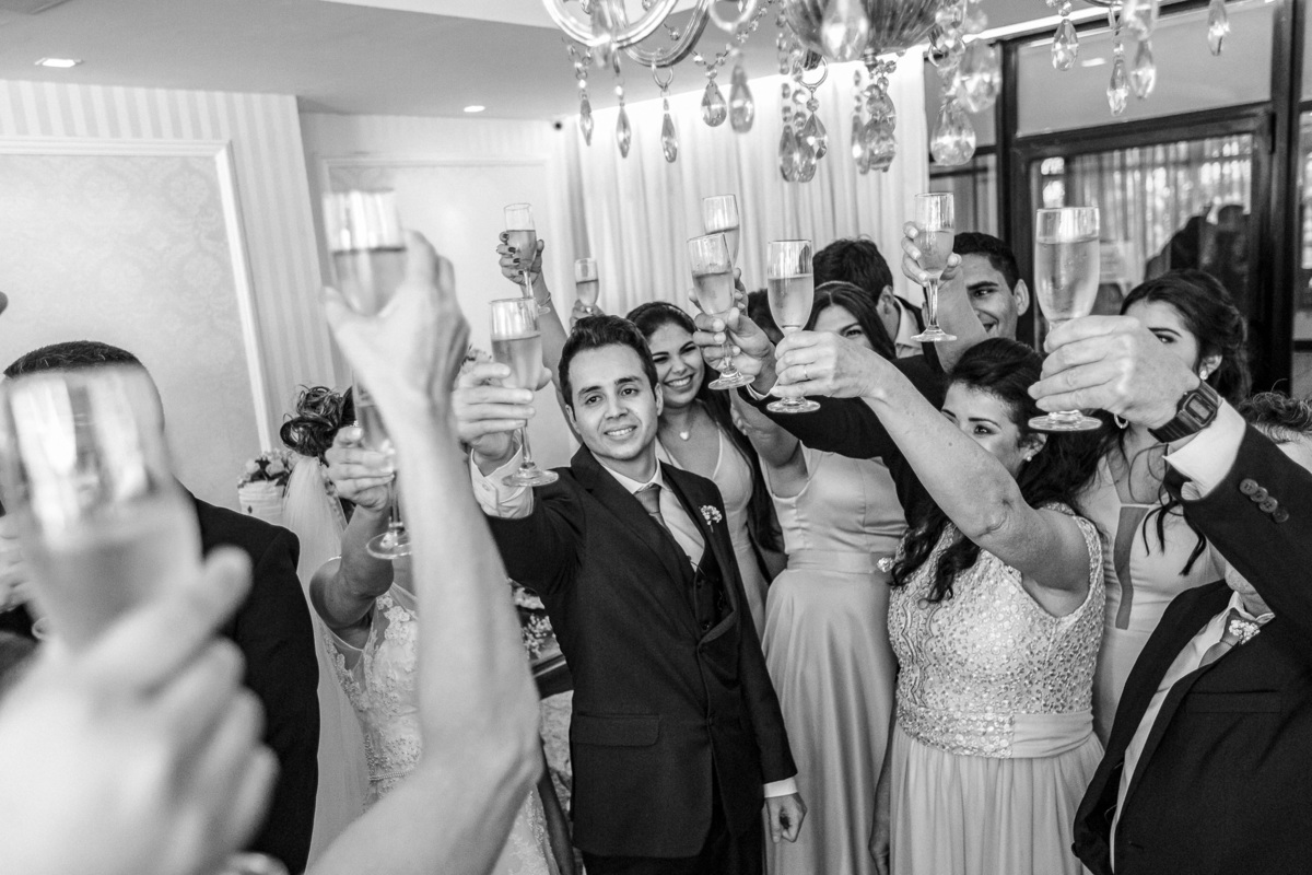 casamento-matinal-makinofnoiva-noiva-noivo-buque-capela-santaedwuiges-igreja-felizes-mariana park-praia-beach-amor-fotografia de casamento-fotografo-ceara