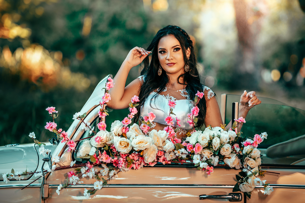 ensaio-casal-pre wedding-wedding-casamento-book de casal-fotos-fusca-carros-mileide-safadão-carro-conversivel-vestido de noiva-noivado-noivos