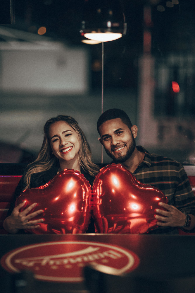 pre wedding-ensaio-fotografia-casamento-book de casal- prewedding-lover-fotos-fortaleza- parque do coco-hamburgueria-barneys