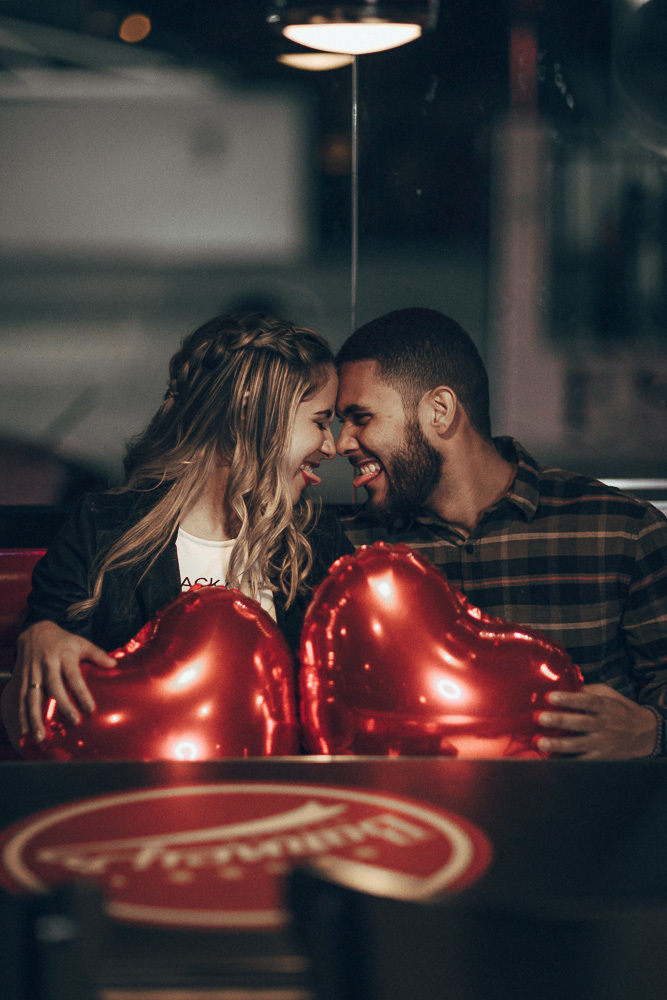 pre wedding-ensaio-fotografia-casamento-book de casal- prewedding-lover-fotos-fortaleza- parque do coco-hamburgueria-barneys