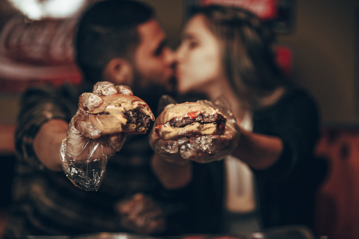 pre wedding-ensaio-fotografia-casamento-book de casal- prewedding-lover-fotos-fortaleza- parque do coco-hamburgueria-barneys