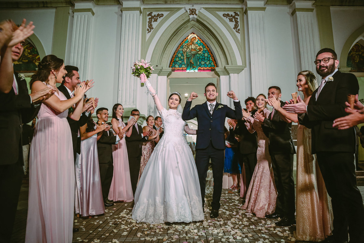 makingofnoiva-noiva-noivos-noivado-wedding-vestido de noiva-casamento-vou casar-lua de mel-marido-mulher-terno-make-penteado-buffet-Luanas-parquelandia-aldeota-meireles-fatima-agua fria-varjota-edson queiroz-igreja-cerimonialista