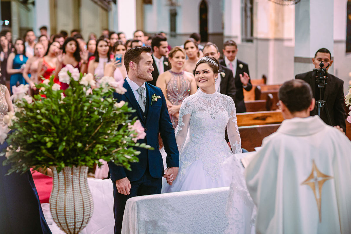 makingofnoiva-noiva-noivos-noivado-wedding-vestido de noiva-casamento-vou casar-lua de mel-marido-mulher-terno-make-penteado-buffet-Luanas-parquelandia-aldeota-meireles-fatima-agua fria-varjota-edson queiroz-igreja-cerimonialista