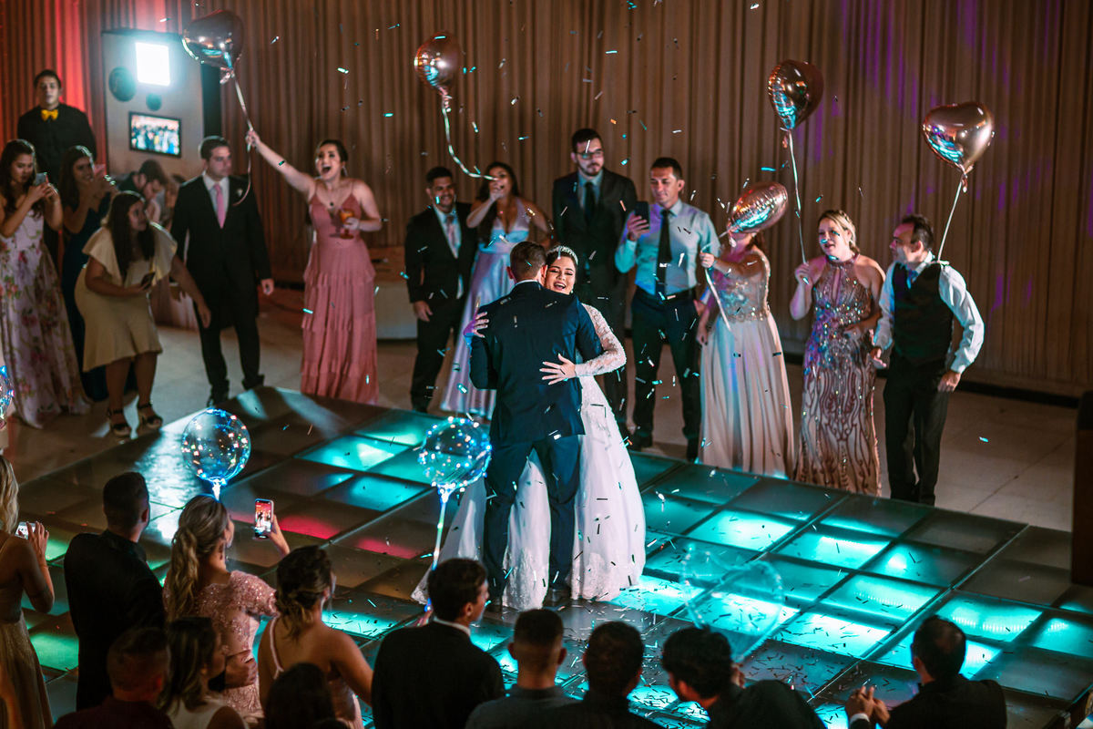 makingofnoiva-noiva-noivos-noivado-wedding-vestido de noiva-casamento-vou casar-lua de mel-marido-mulher-terno-make-penteado-buffet-Luanas-parquelandia-aldeota-meireles-fatima-agua fria-varjota-edson queiroz-igreja-cerimonialista-dança