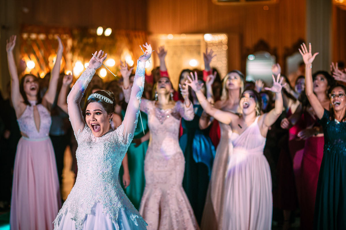 makingofnoiva-noiva-noivos-noivado-wedding-vestido de noiva-casamento-vou casar-lua de mel-marido-mulher-terno-make-penteado-buffet-Luanas-parquelandia-aldeota-meireles-fatima-agua fria-varjota-edson queiroz-igreja-cerimonialista