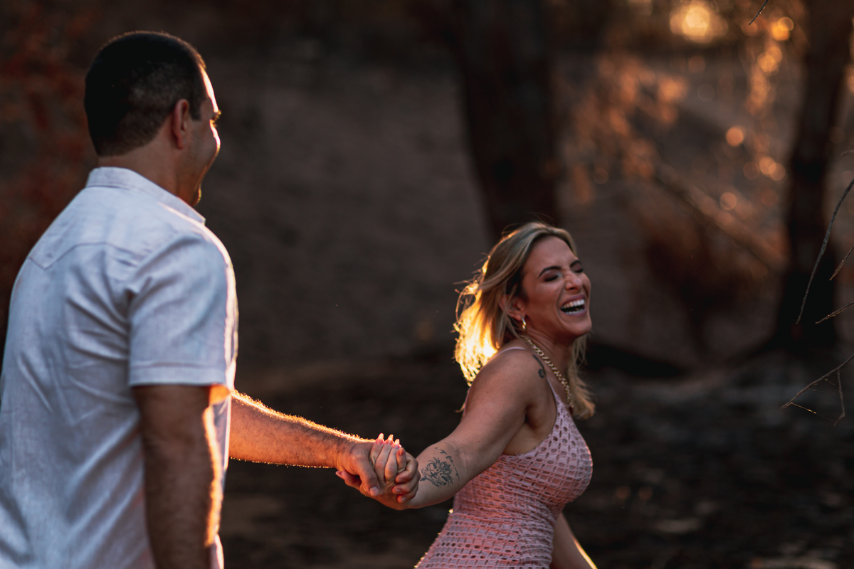 praia-beach-casamento-book-noiva-noivado-fotografia-casal-prewedding-book externo-vestido