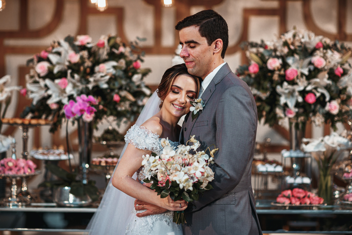 casamento-wedding-noivos-vestido noiva-restaurante pipo-pipo-cerimonia-recepção-buffet-cerimonial-carro noiva-bolo-véu-buque