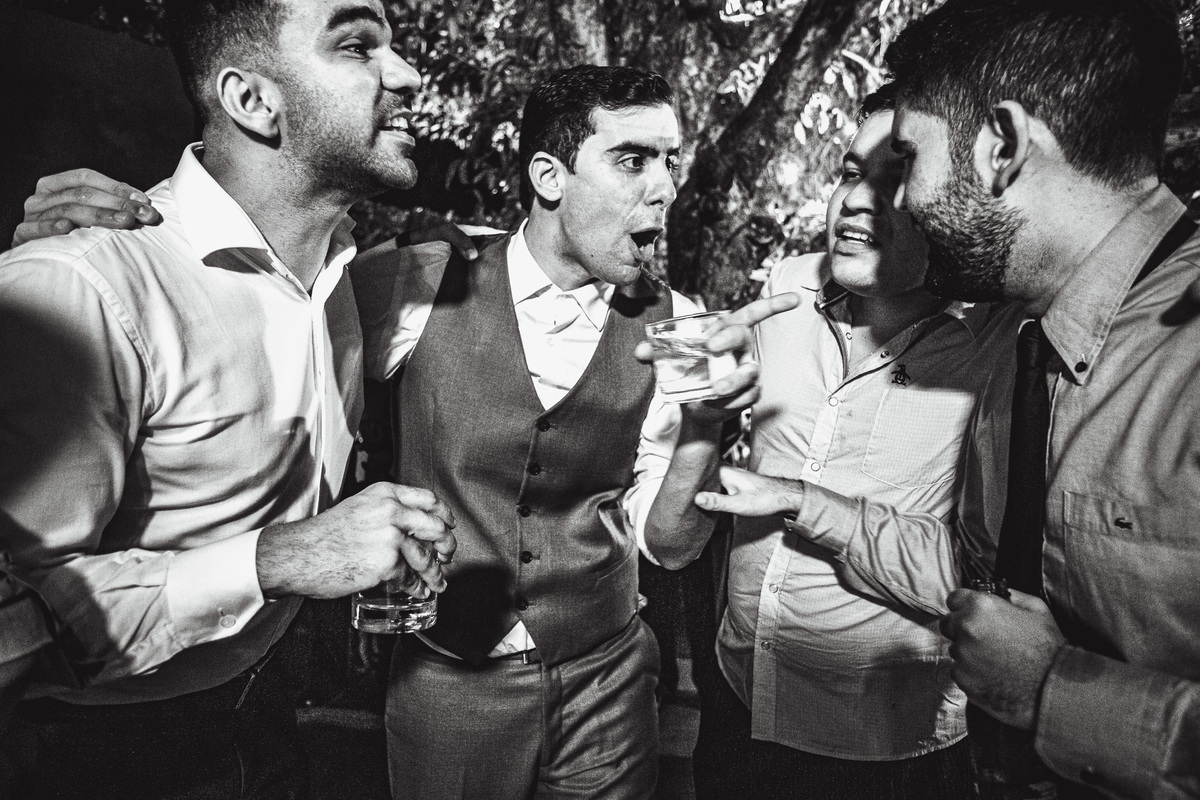 casamento-wedding-noivos-vestido noiva-restaurante pipo-pipo-cerimonia-recepção-buffet-cerimonial-carro noiva-bolo-véu-buque-festa-bebidas-dança-noivos bebados