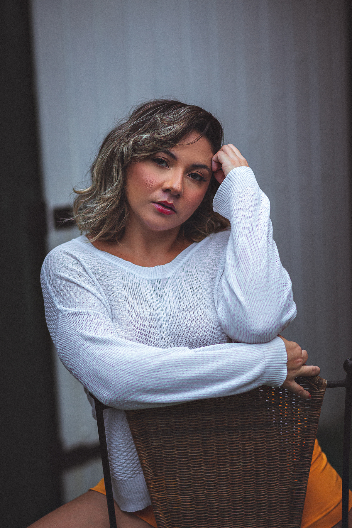 mulher-book fotografico-foto sensual-fotografia feminina-sensual-boudoir-fotos em casa-mcdonalds-bigmac-fotografo ceara-debutante-15 anos