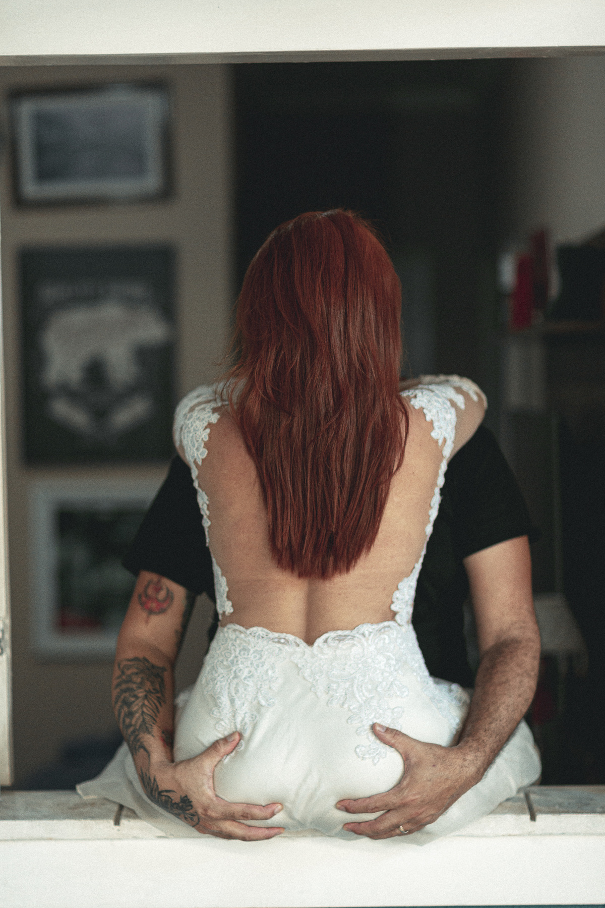 casal-noivos-noiva-casamento-vestido de noiva-pre wedding-book casal-ensaio-skate-pet-dog-game-ps4-rock in roll-vestido de noiva-allstar-converse-noiva de tenis