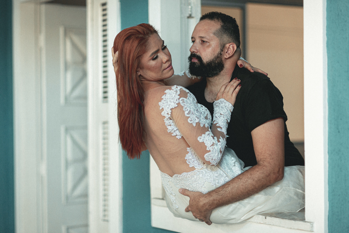 casal-noivos-noiva-casamento-vestido de noiva-pre wedding-book casal-ensaio-skate-pet-dog-game-ps4-rock in roll-vestido de noiva-allstar-converse-noiva de tenis