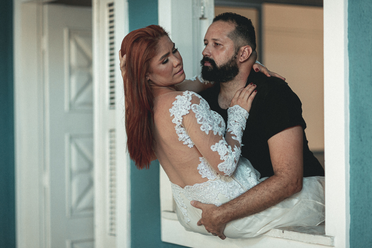 casal-noivos-noiva-casamento-vestido de noiva-pre wedding-book casal-ensaio-skate-pet-dog-game-ps4-rock in roll-vestido de noiva-allstar-converse-noiva de tenis