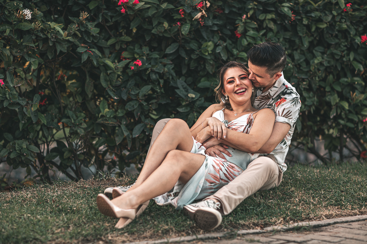 ensaio-pre wedding-casamento-book na praia-noivado-noiva-fotografo de casamento-praia-mucuripe-sasha-por do sol