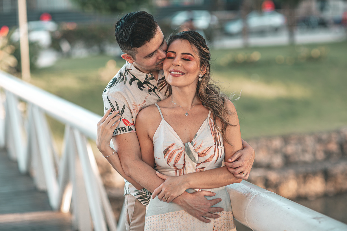 ensaio-pre wedding-casamento-book na praia-noivado-noiva-fotografo de casamento-praia-mucuripe-sasha-por do sol