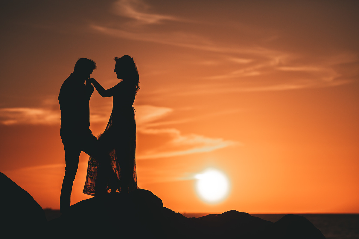 ensaio-pre wedding-casamento-book na praia-noivado-noiva-fotografo de casamento-praia-mucuripe-sasha-por do sol