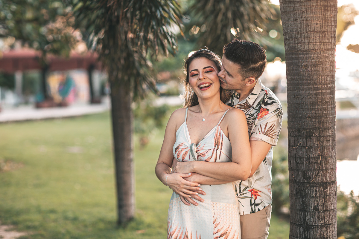 ensaio-pre wedding-casamento-book na praia-noivado-noiva-fotografo de casamento-praia-mucuripe-sasha-por do sol