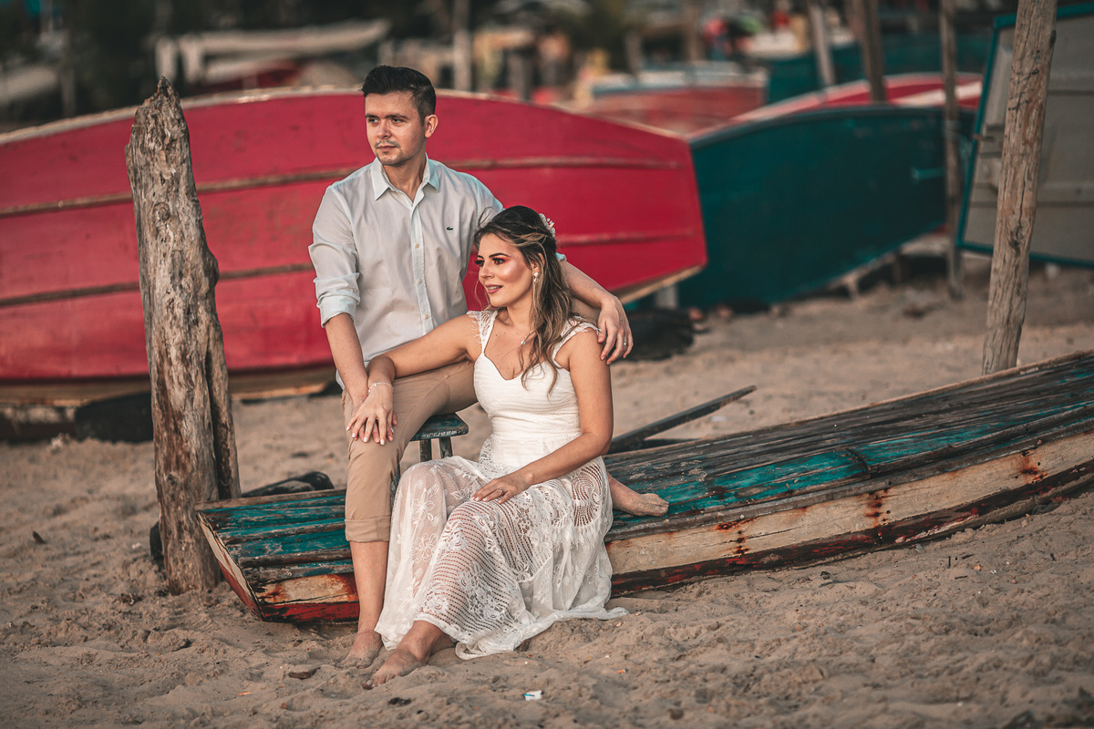 ensaio-pre wedding-casamento-book na praia-noivado-noiva-fotografo de casamento-praia-mucuripe-sasha-por do sol
