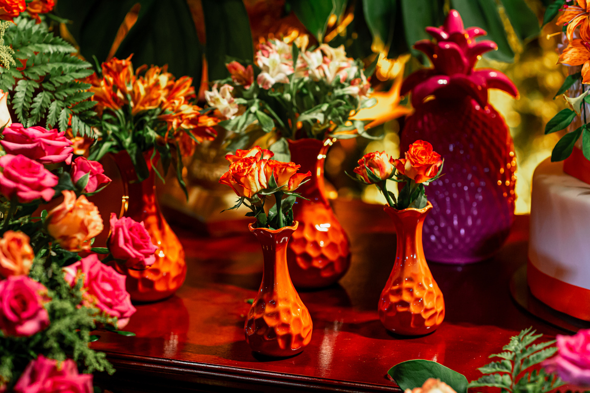 debutante-15 anos-menina-mulher-festa-buffet-fotografia-ensaio debutante-bolo-vou debutar-vestido-fotografo-praia-tema tropical