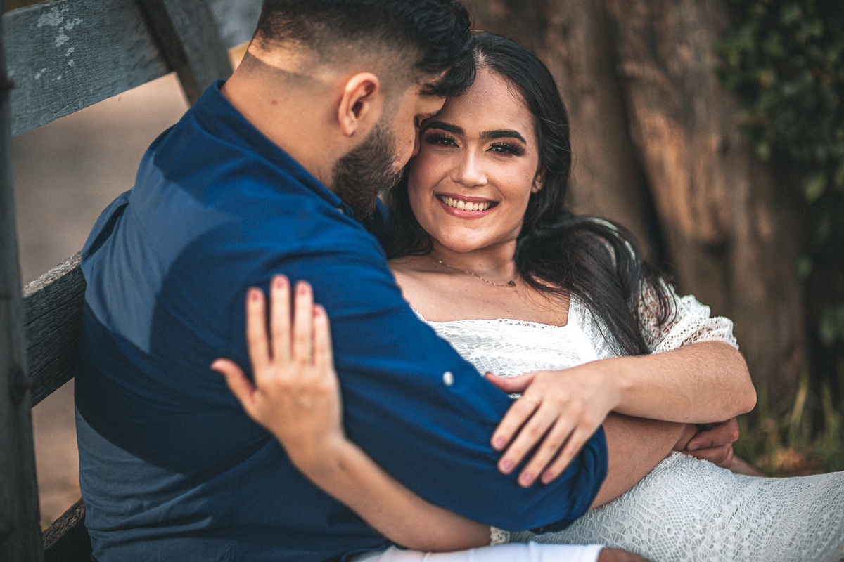 prewedding-casamento-noivado-book casal-fazenda-noiva-vestido prewedding-por do sol-fotos de casal