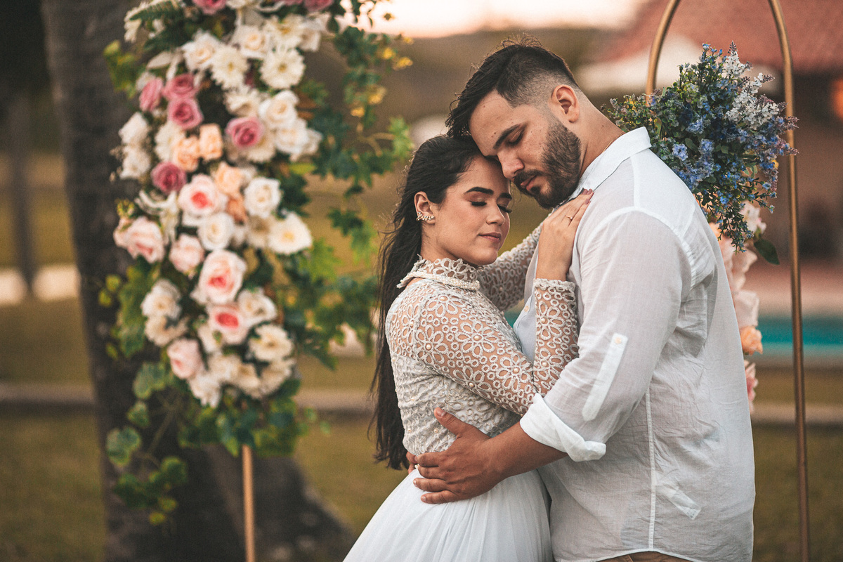 prewedding-casamento-noivado-book casal-fazenda-noiva-vestido prewedding-por do sol-fotos de casal