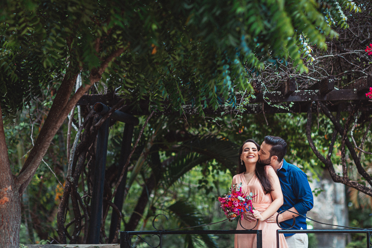 prewedding-casamento-noivos-book casal-fotos de casal-casamento na praia-fotos de casamento-vestido de noiva-fotografo de casamento