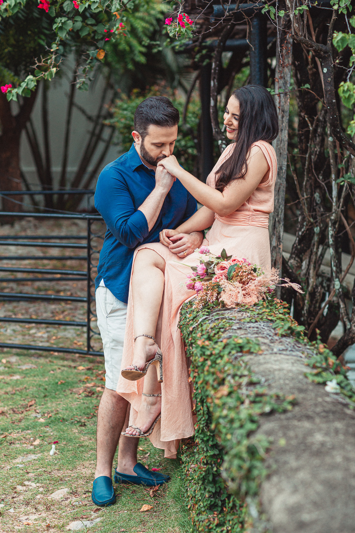 prewedding-casamento-noivos-book casal-fotos de casal-casamento na praia-fotos de casamento-vestido de noiva-fotografo de casamento