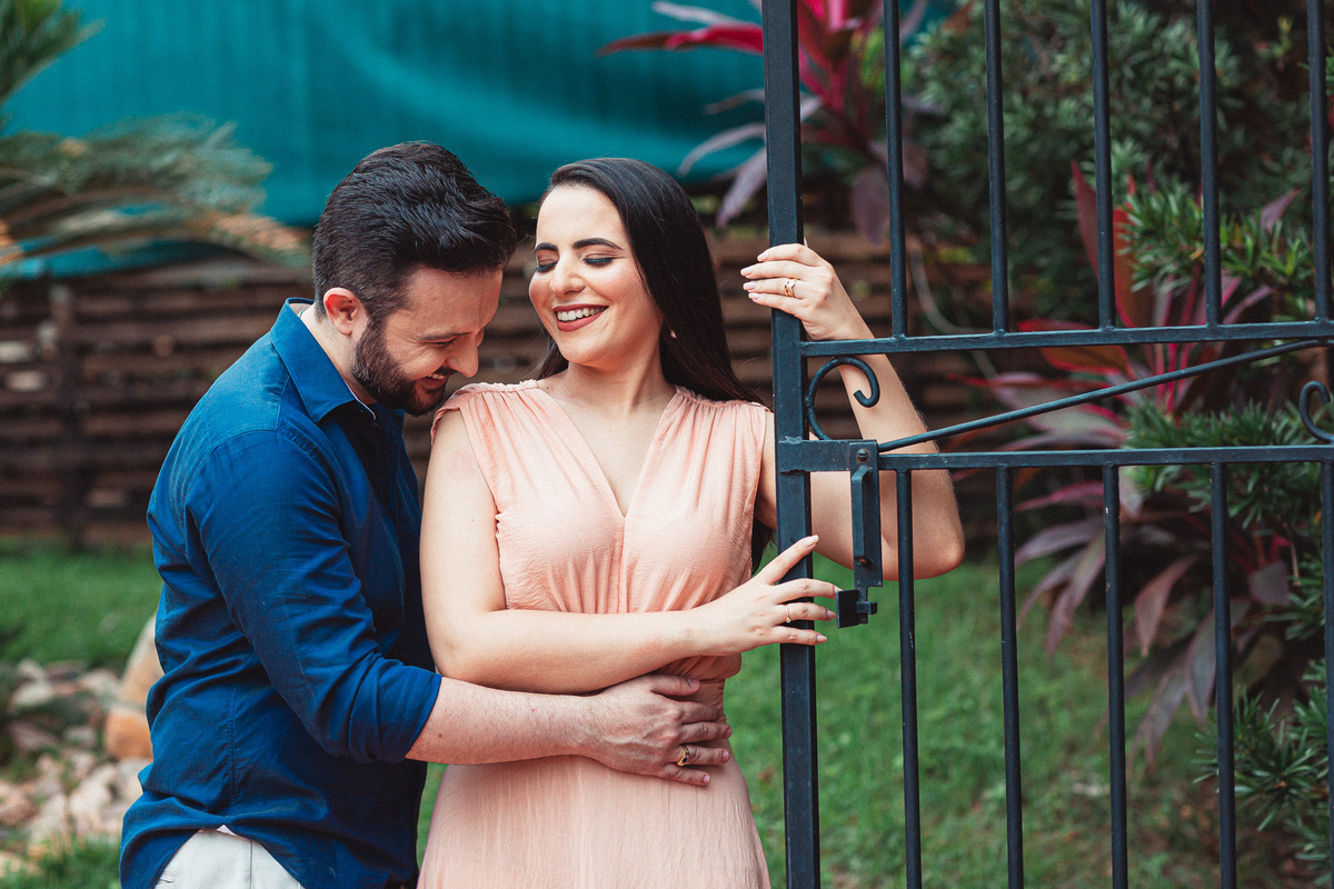 prewedding-casamento-noivos-book casal-fotos de casal-casamento na praia-fotos de casamento-vestido de noiva-fotografo de casamento