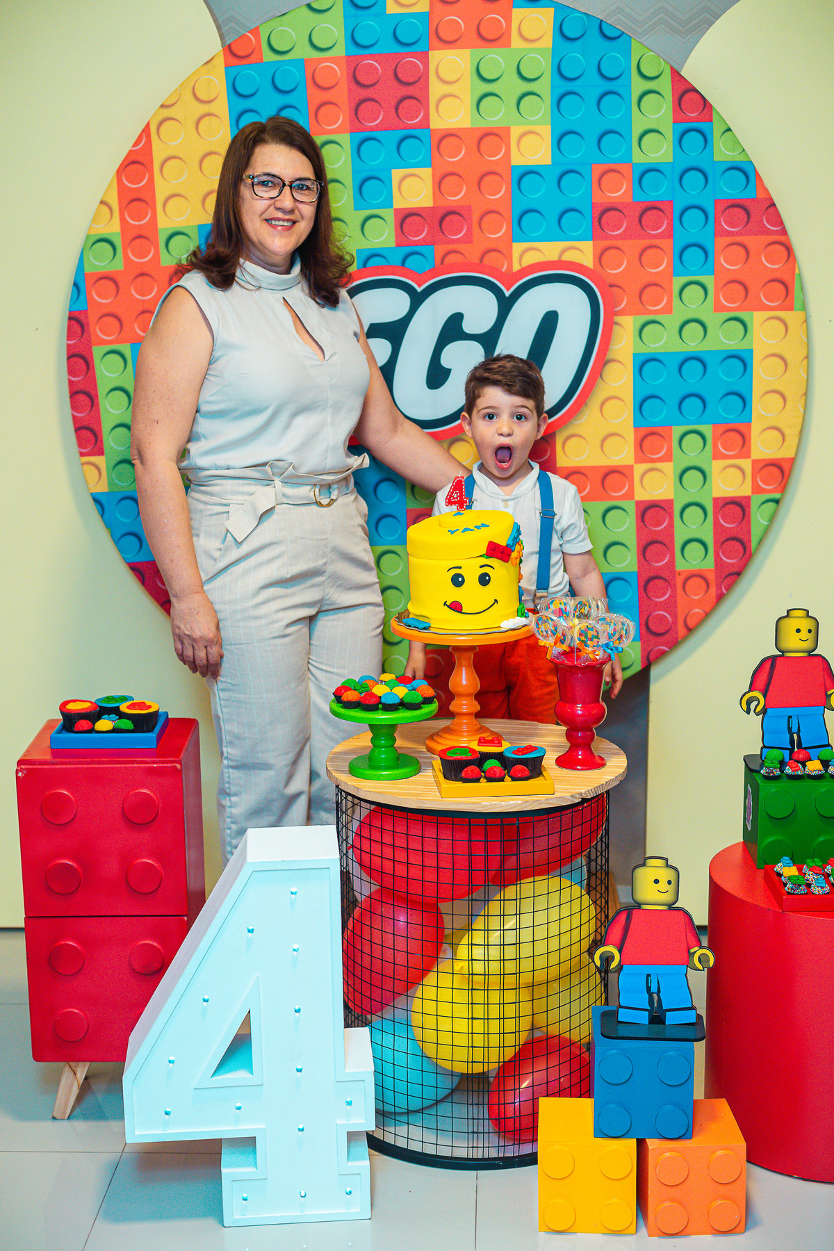 festa infantil-aniversário infantil-festa-aniversário-bolo-tema lego-lego