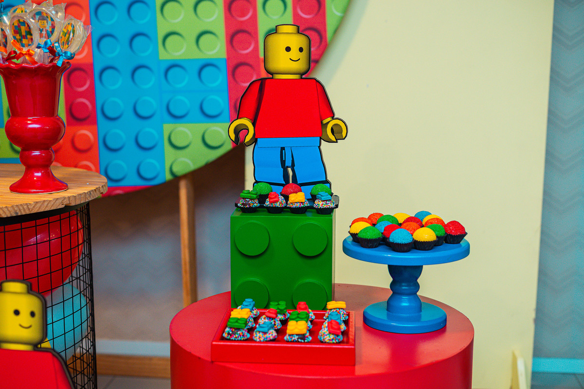festa infantil-aniversário infantil-festa-aniversário-bolo-tema lego-lego