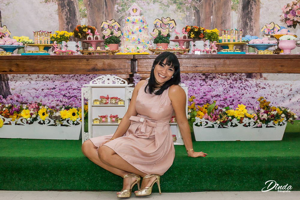 a mamãe brilhando feliz da vida porque deu tudo certo e esta tudo lindo