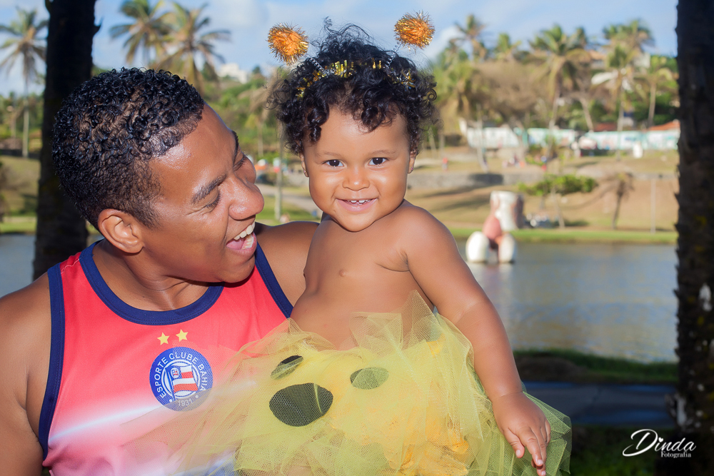 papai da princesa abelinha Melissa no smash the cake de 1 aninho