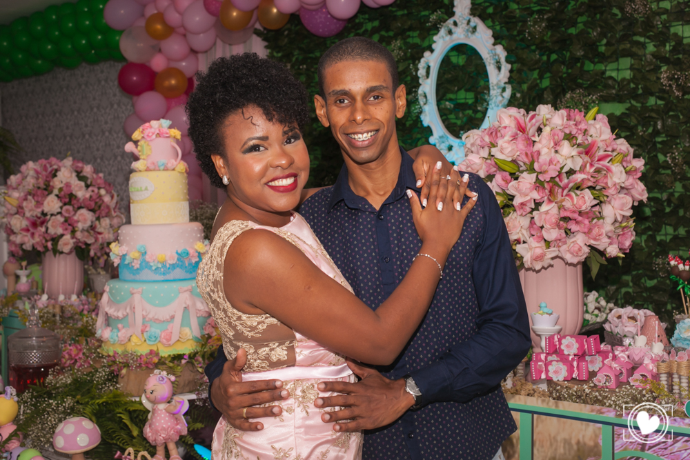 Mamãe Laisa e papai Evan com os corações cheio de amor.
